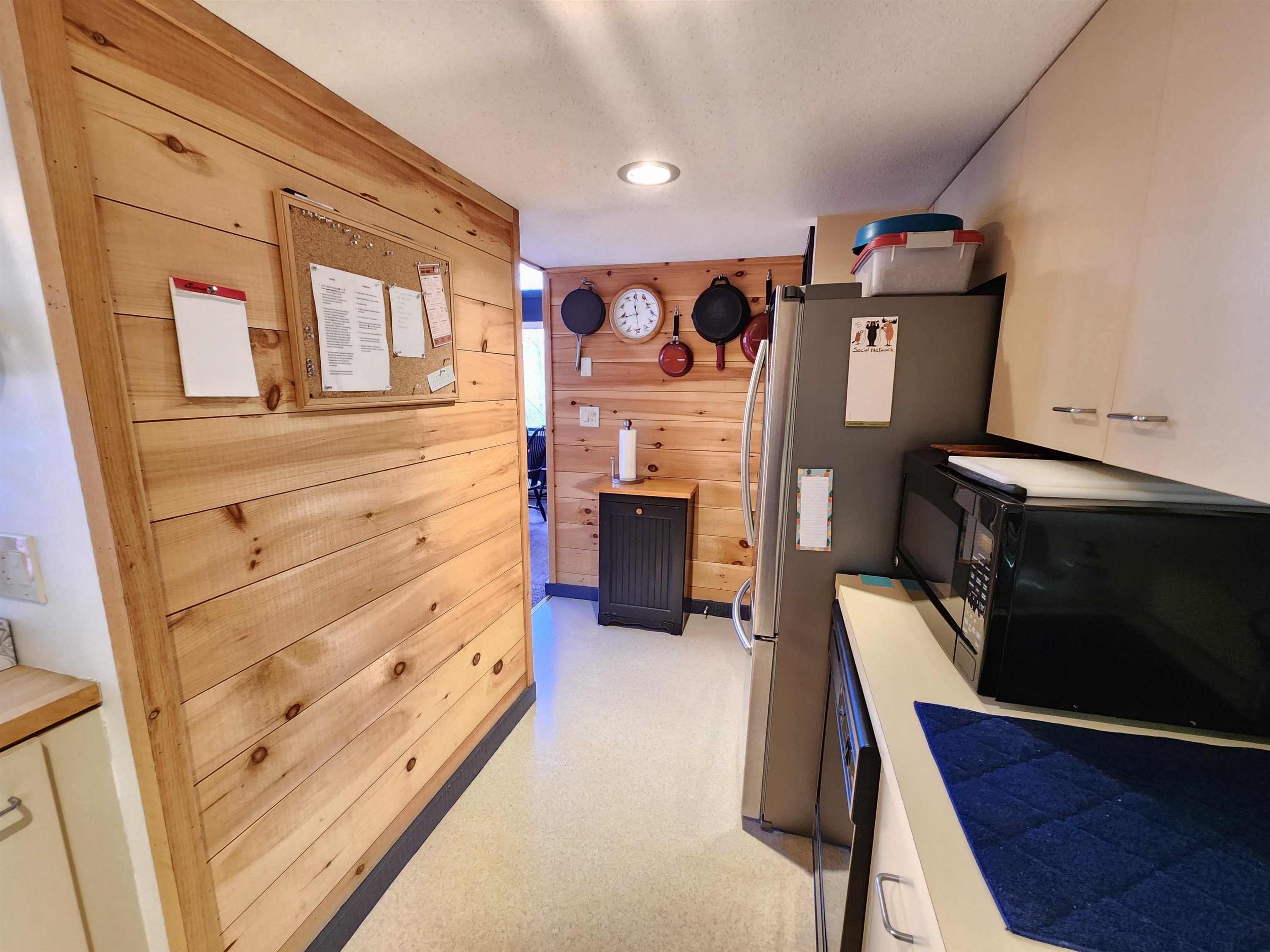 17 Highwood Road, Unit 3 Lincoln, NH 03251 - Photo 18 of 37