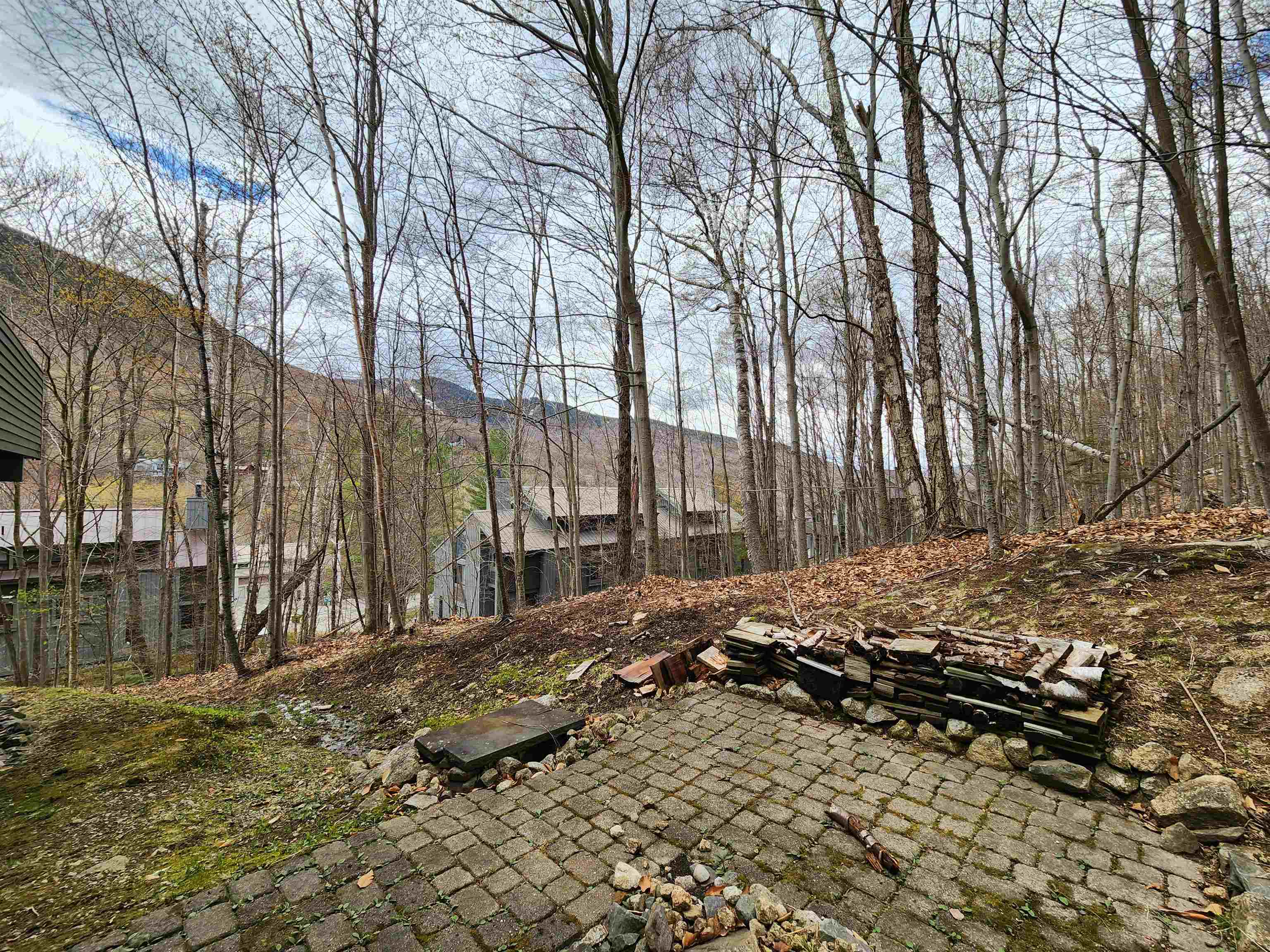 17 Highwood Road, Unit 3 Lincoln, NH 03251 - Photo 36 of 37