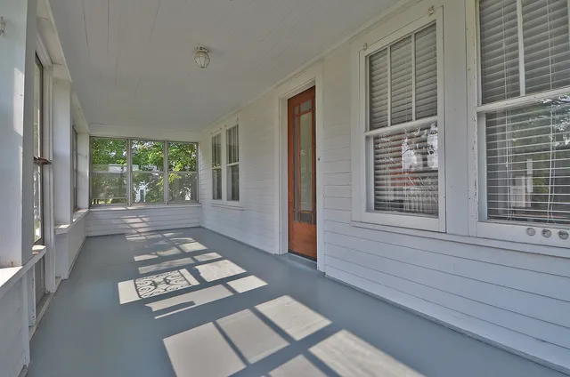 $209,000 | 760 Guthrie Street, Ottawa, IL 61350