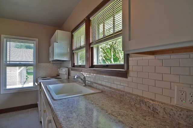 $209,000 | 760 Guthrie Street, Ottawa, IL 61350