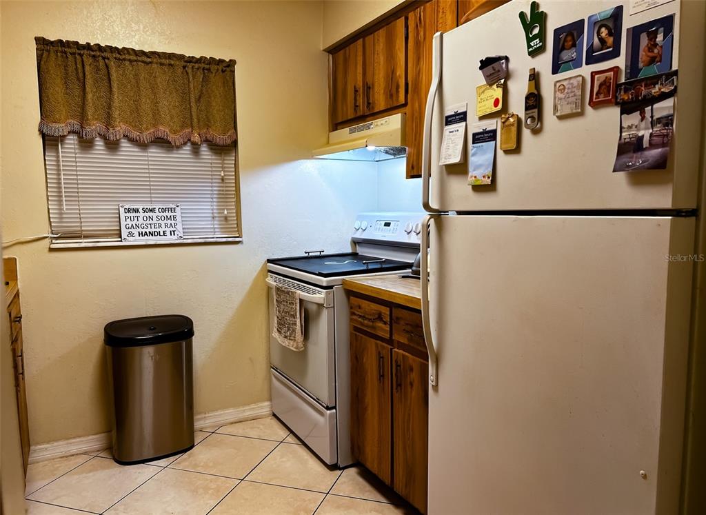 366 Diamond Street Deltona, FL 32725 - Photo 20 of 24 a utility room with dryer and washer