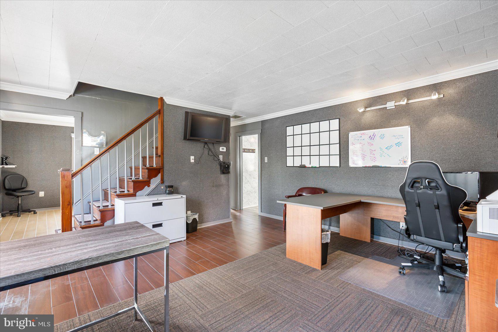 710 North Hammonds Ferry Road Linthicum Heights, MD 21090 - Photo 16 of 34