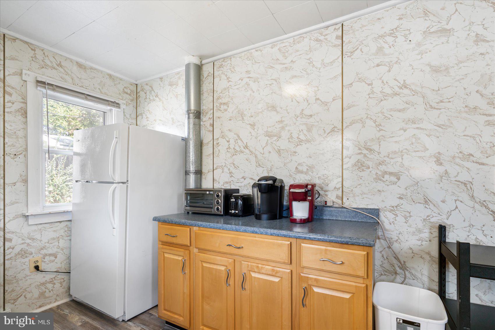710 North Hammonds Ferry Road Linthicum Heights, MD 21090 - Photo 25 of 34