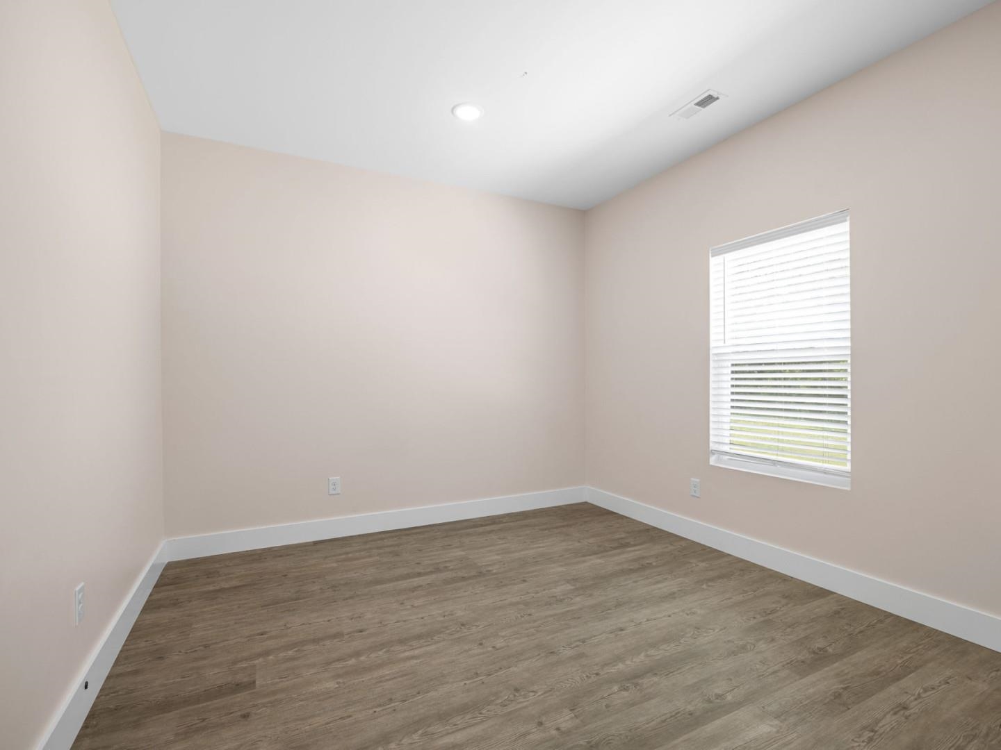 5 South Howard Street Inman, SC 29349 - Photo 17 of 35