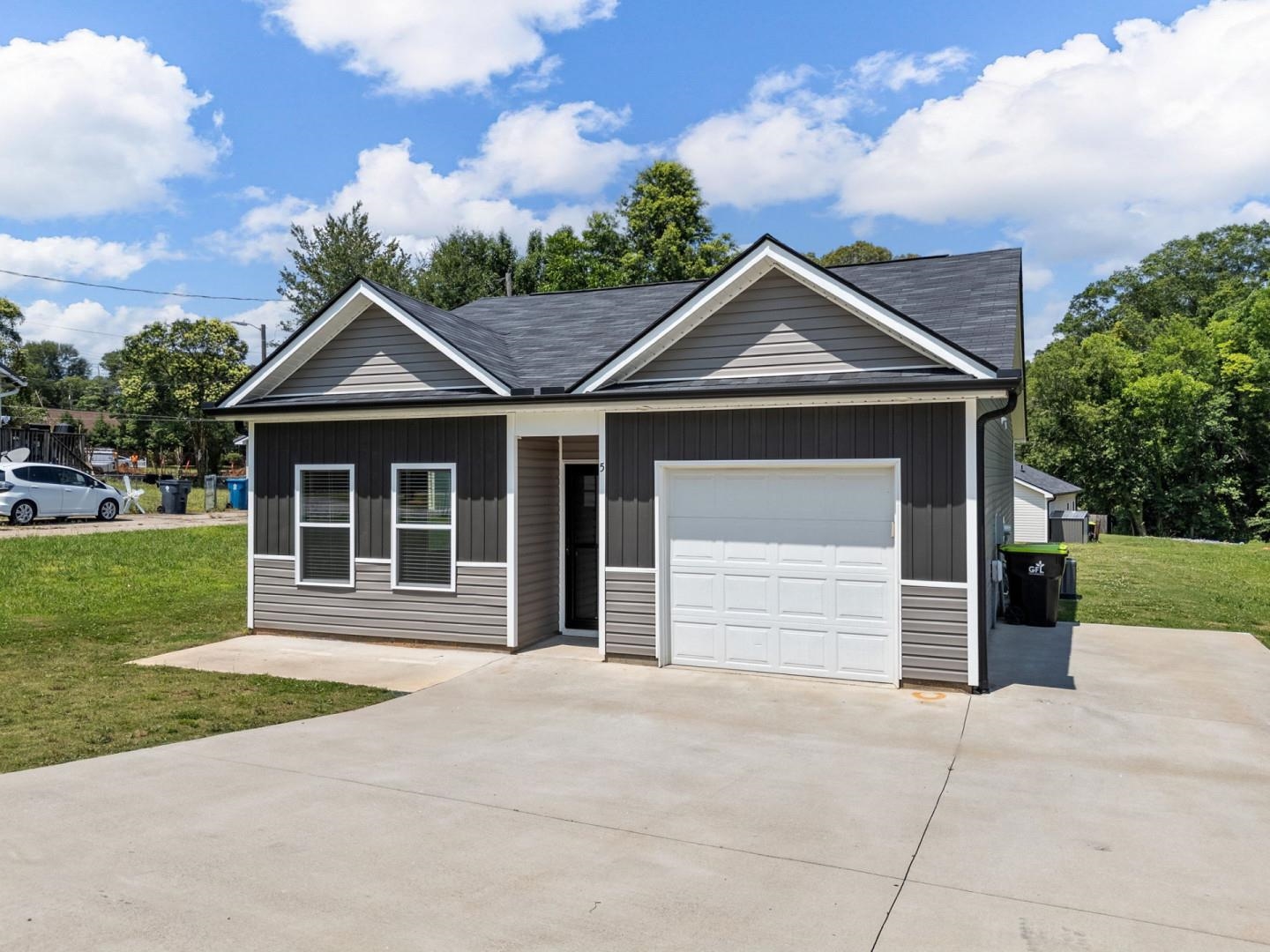 5 South Howard Street Inman, SC 29349 - Photo 2 of 35