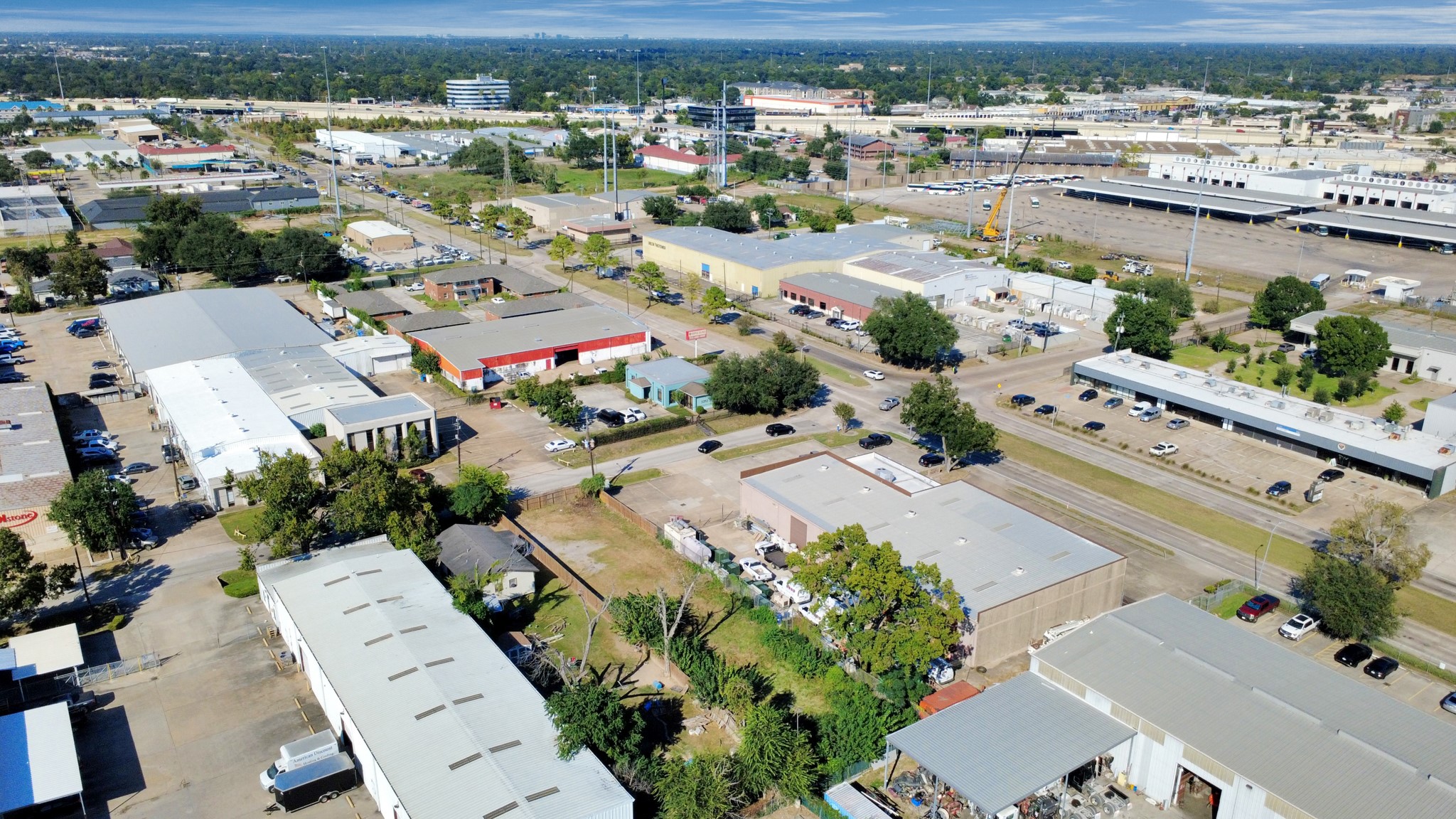 5717 Centralcrest Street Houston, TX 77092 - Photo 11 of 27