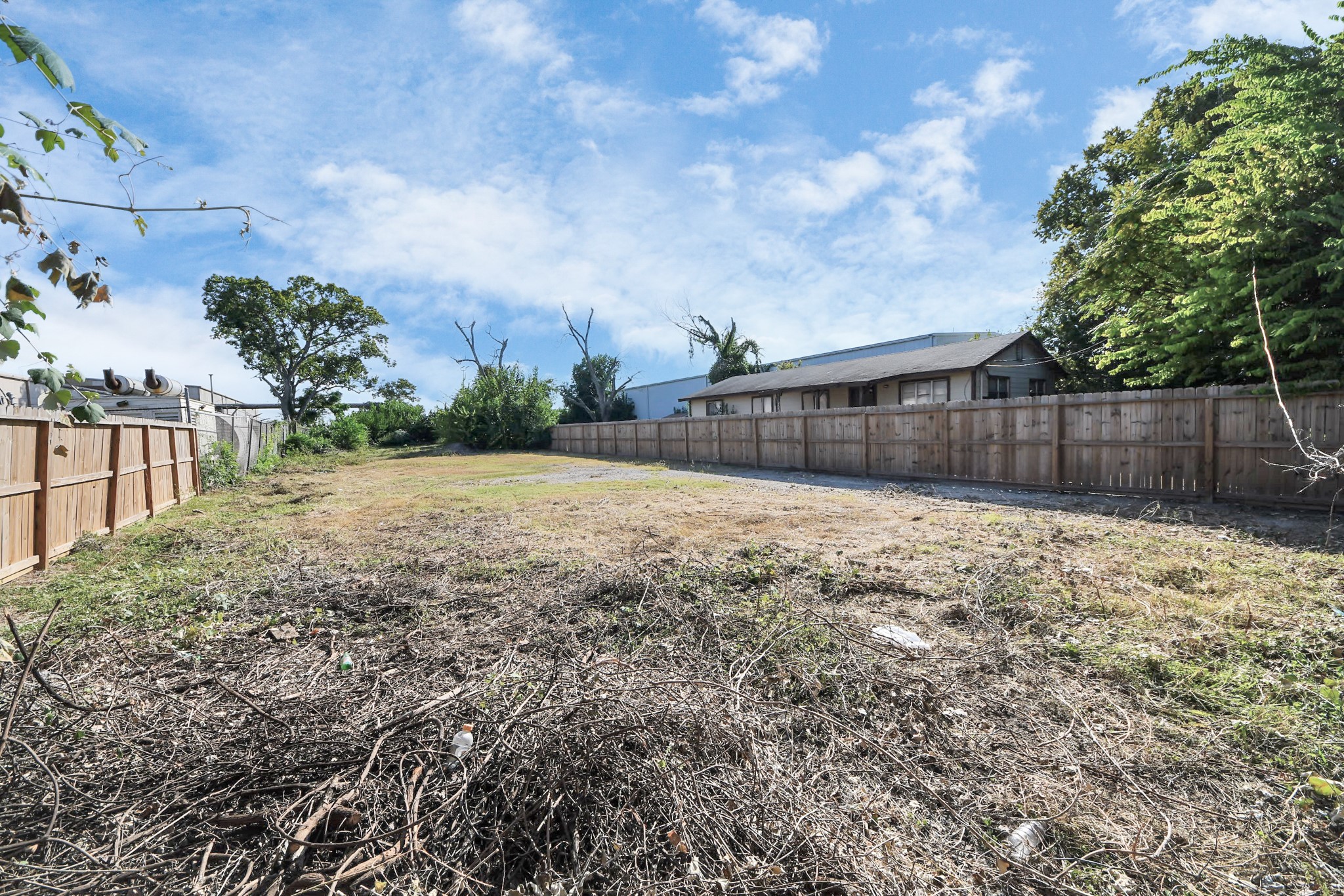 5717 Centralcrest Street Houston, TX 77092 - Photo 4 of 27