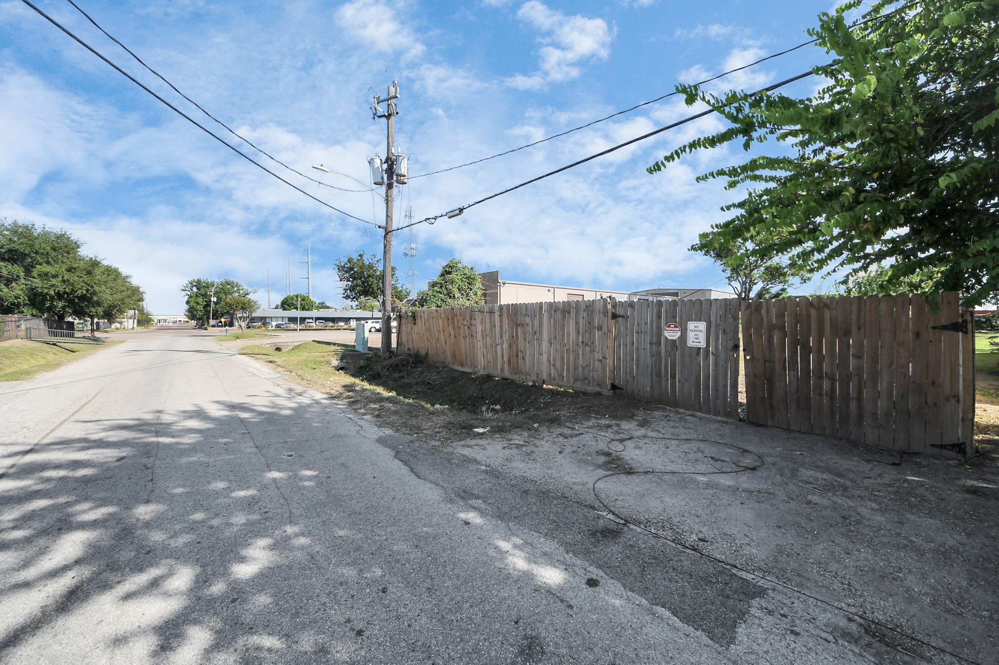 5717 Centralcrest Street Houston, TX 77092 - Photo 6 of 27