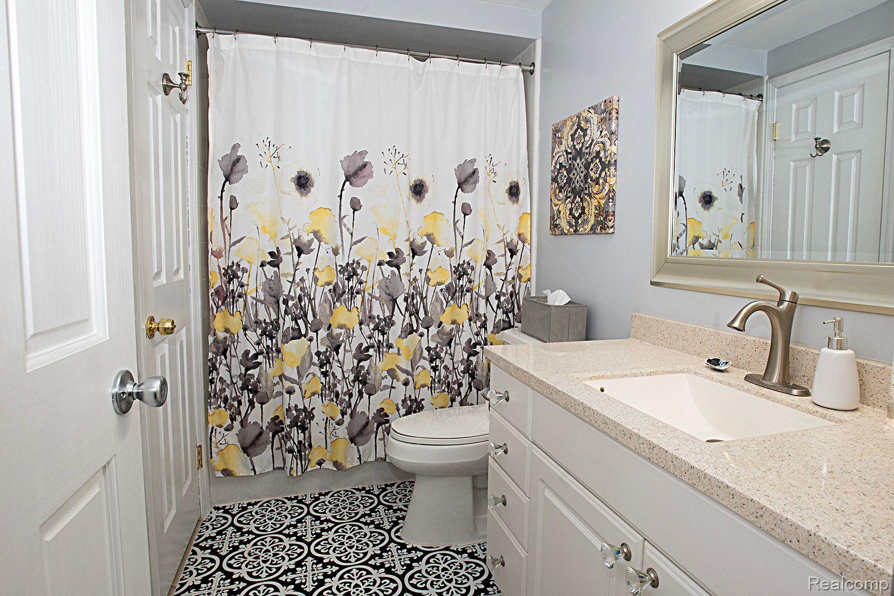 378 Willow Grove Lane Rochester, MI 48307 - Photo 31 of 42