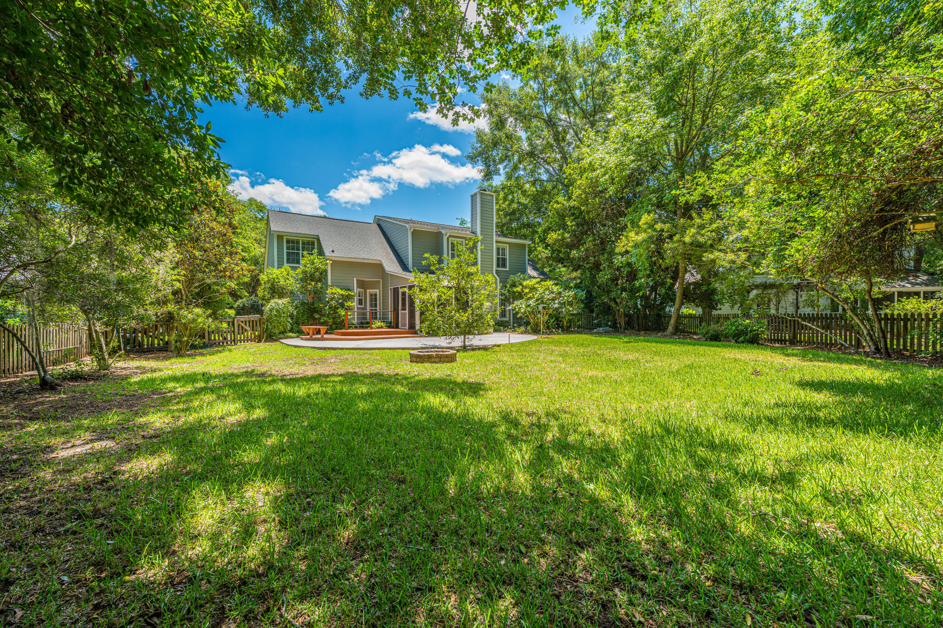 2717 Merwether Lane Mount Pleasant, SC 29466 - Photo 42 of 46 2717MerwetherLane057