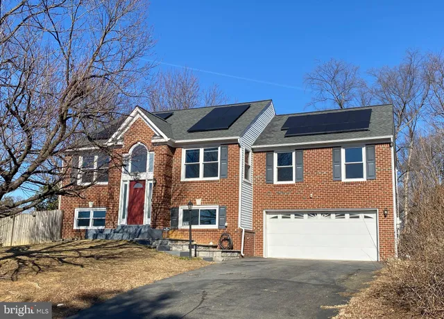 $539,900 | 60 Dawson Drive, Fredericksburg, VA 22405