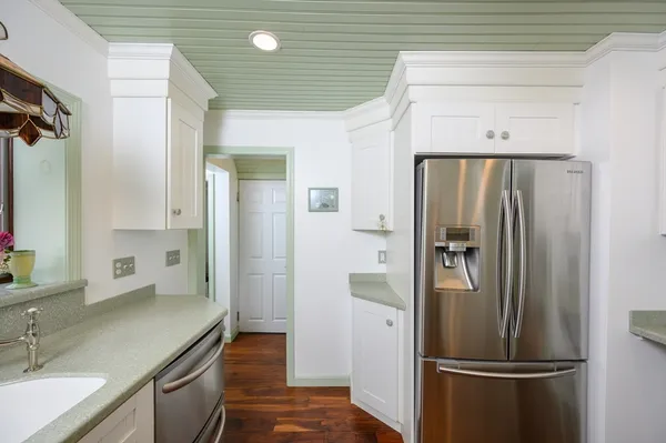 $3,300 | 62 Lawn Avenue, Unit 1, Quincy, MA 02169