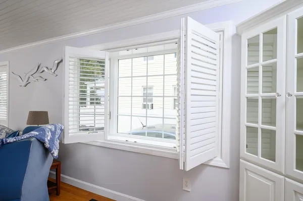 $3,300 | 62 Lawn Avenue, Unit 1, Quincy, MA 02169