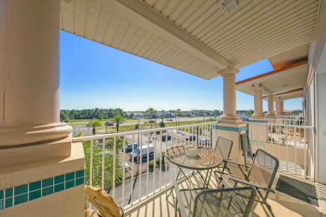 $2,400 | 4507 Furling Lane, Unit 303, Destin, FL 32541