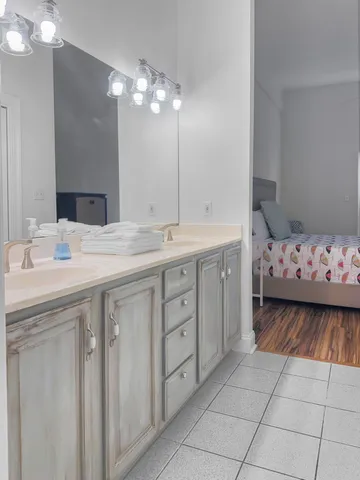 $2,400 | 4507 Furling Lane, Unit 303, Destin, FL 32541