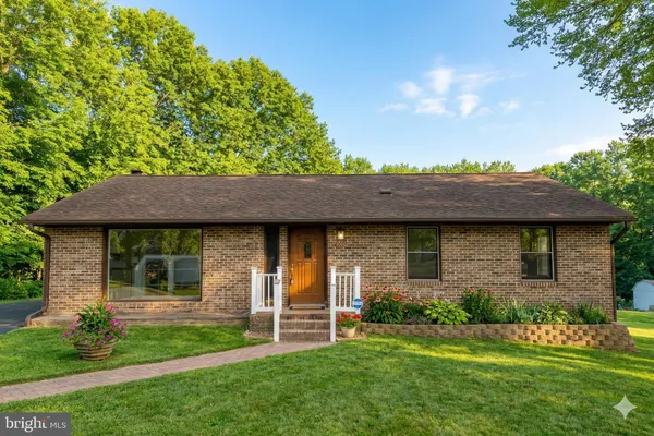 $2,495 | 1010 Ficklen Road, Fredericksburg, VA 22405