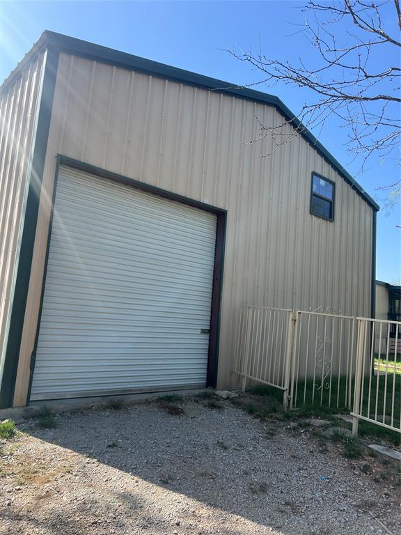 3370 Surfside Drive May, TX 76857 - Photo 7 of 28 a backyard of a house