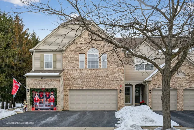 $339,000 | 2850 Stonewater Drive, Naperville, IL 60564