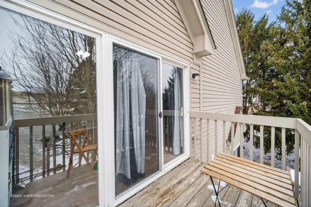 $339,000 | 2850 Stonewater Drive, Naperville, IL 60564