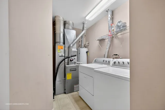 $339,000 | 2850 Stonewater Drive, Naperville, IL 60564