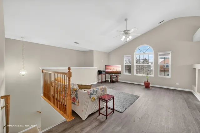 $339,000 | 2850 Stonewater Drive, Naperville, IL 60564