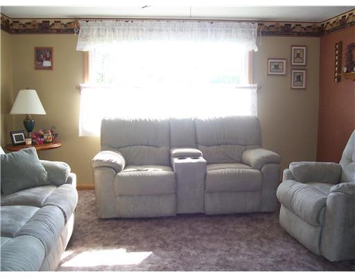 281 Foster Road New Brighton, PA 15066 - Photo 4 of 18 Living Room. 16X14 LIVINGROOM. BRIGHT AND AIRY HOME!