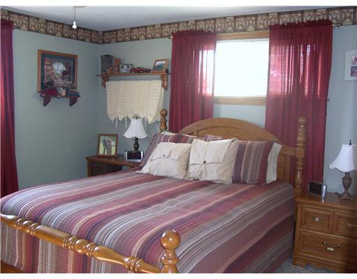 281 Foster Road New Brighton, PA 15066 - Photo 7 of 18 Master Bedroom. THE 13X11 MASTER BEDROOM HAS A DOUBLE CLOSET.