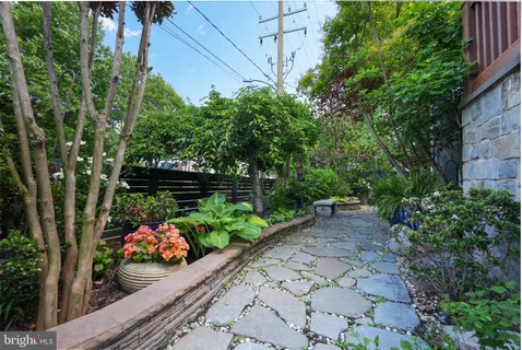 $1,298,500 | 311 Adams Avenue, Alexandria, VA 22301