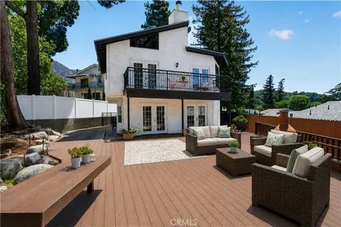 $1,828,000 | 5625 Terrace Drive, La Crescenta, CA 91214