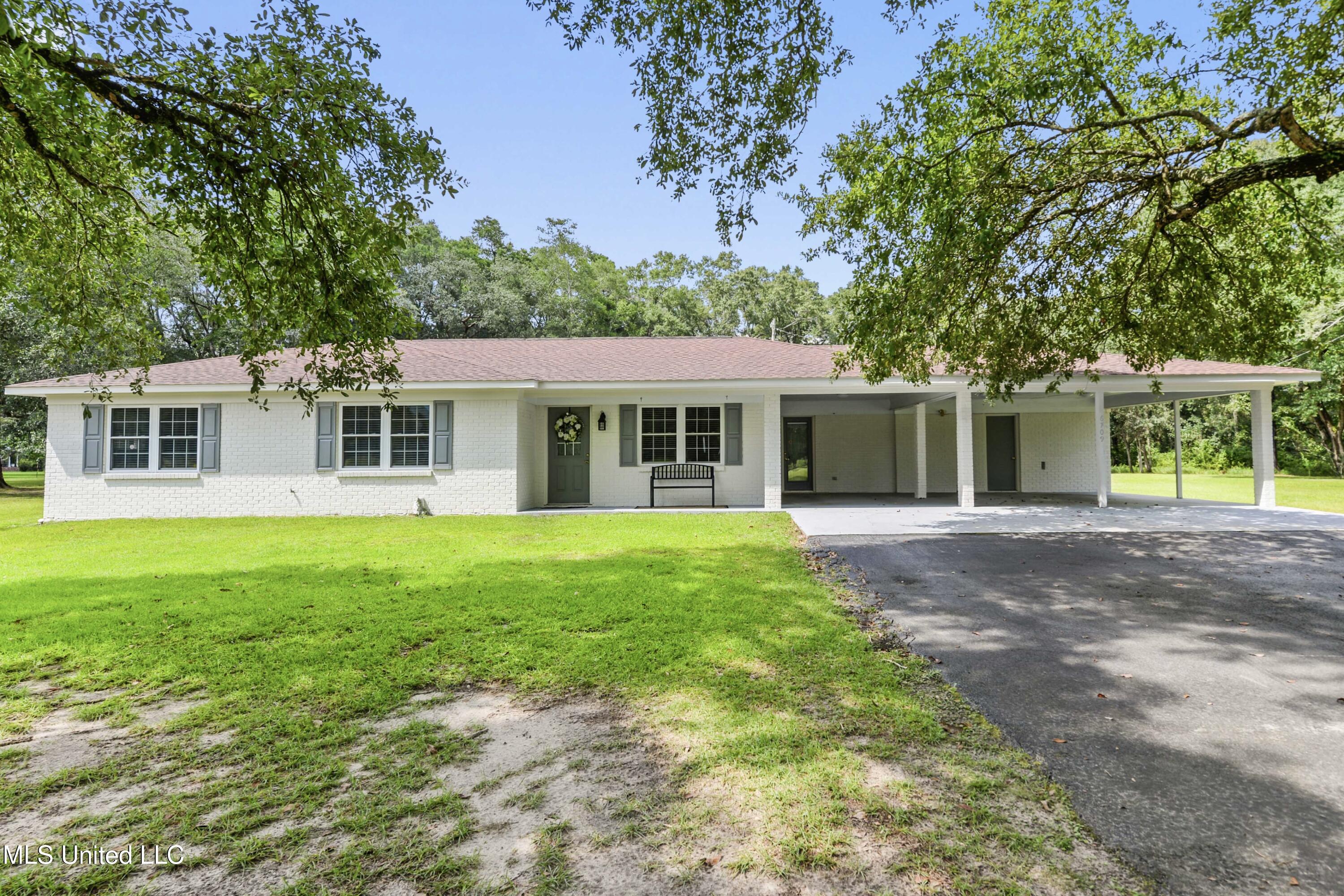 6709 Caraway Road Moss Point, MS 39562 - Photo 1 of 24 Front of home