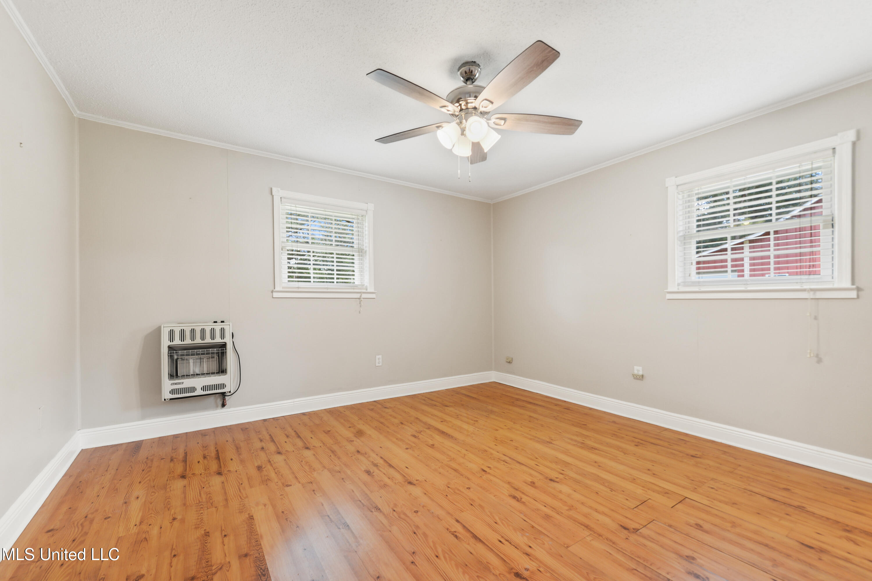 6709 Caraway Road Moss Point, MS 39562 - Photo 10 of 24 5BD5397B-5084-4B0B-83C3-EEA924236CC4