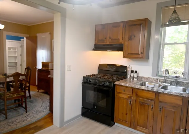 $399,000 | 541 John Street, Clayton, NY 13624