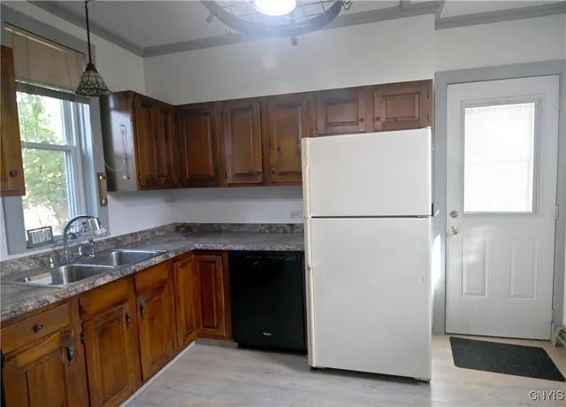 $399,000 | 541 John Street, Clayton, NY 13624