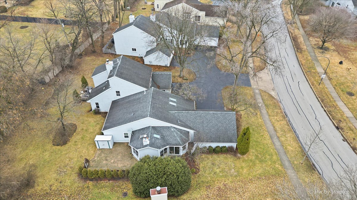 1095 Devonshire Avenue Naperville, IL 60540 - Photo 41 of 48 an aerial view of residential houses with outdoor space