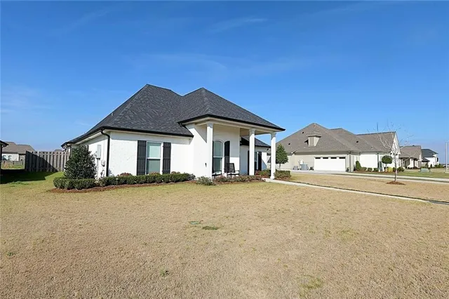 $510,000 | 445 Rosella Drive, Thibodaux, LA 70301