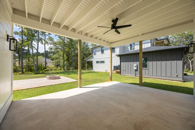$699,900 | 245 Island Grove Drive, Freeport, FL 32439