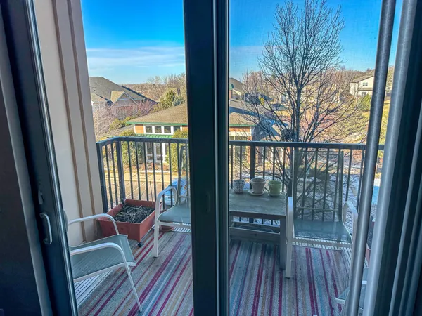 $270,000 | 1070 Grandview Court Northeast, Unit 304, Columbia Heights, MN 55421