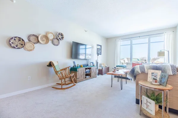 $270,000 | 1070 Grandview Court Northeast, Unit 304, Columbia Heights, MN 55421