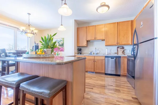 $270,000 | 1070 Grandview Court Northeast, Unit 304, Columbia Heights, MN 55421