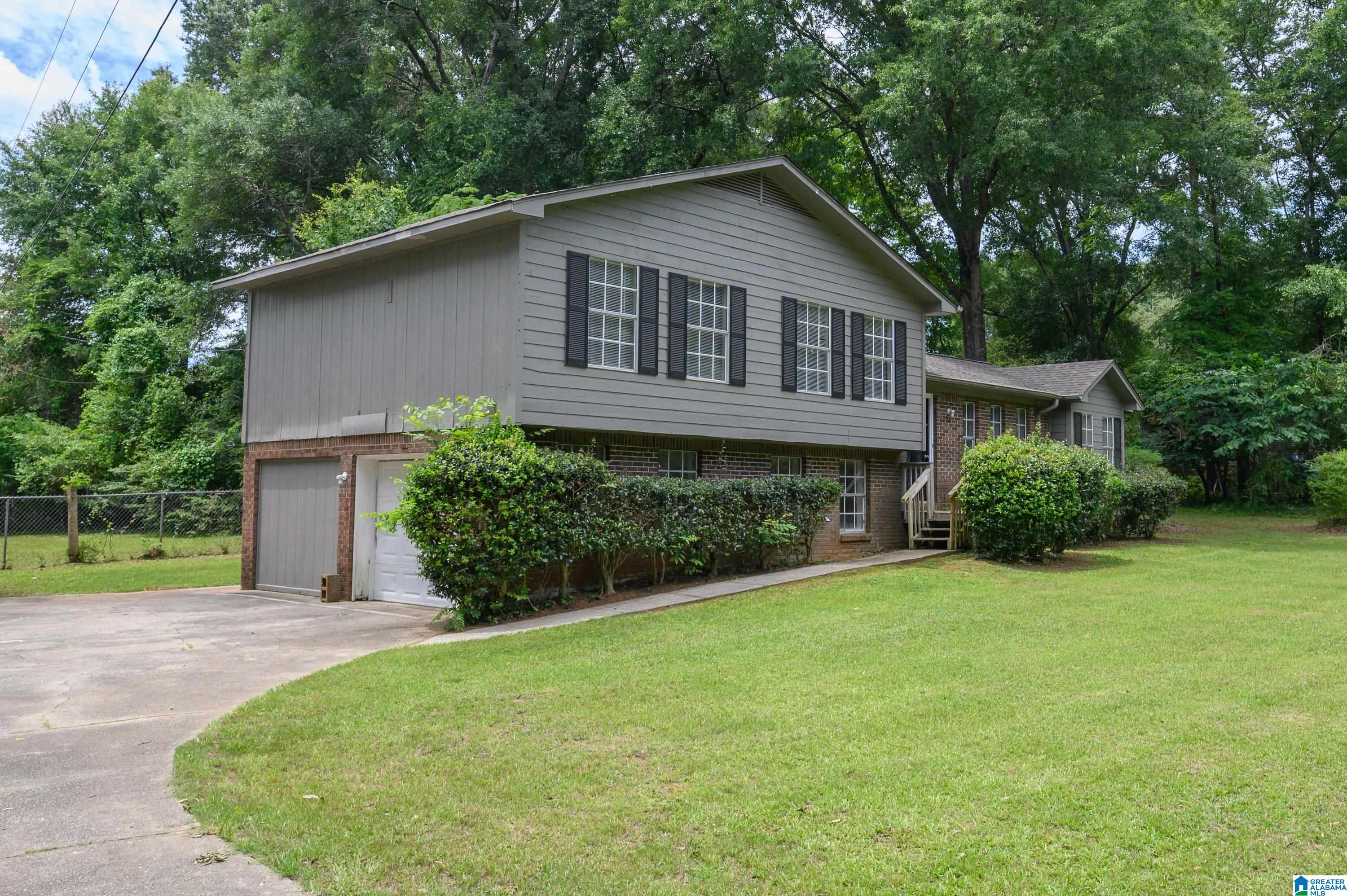 101 Shady Lane Alabaster, AL 35007 - Photo 2 of 37