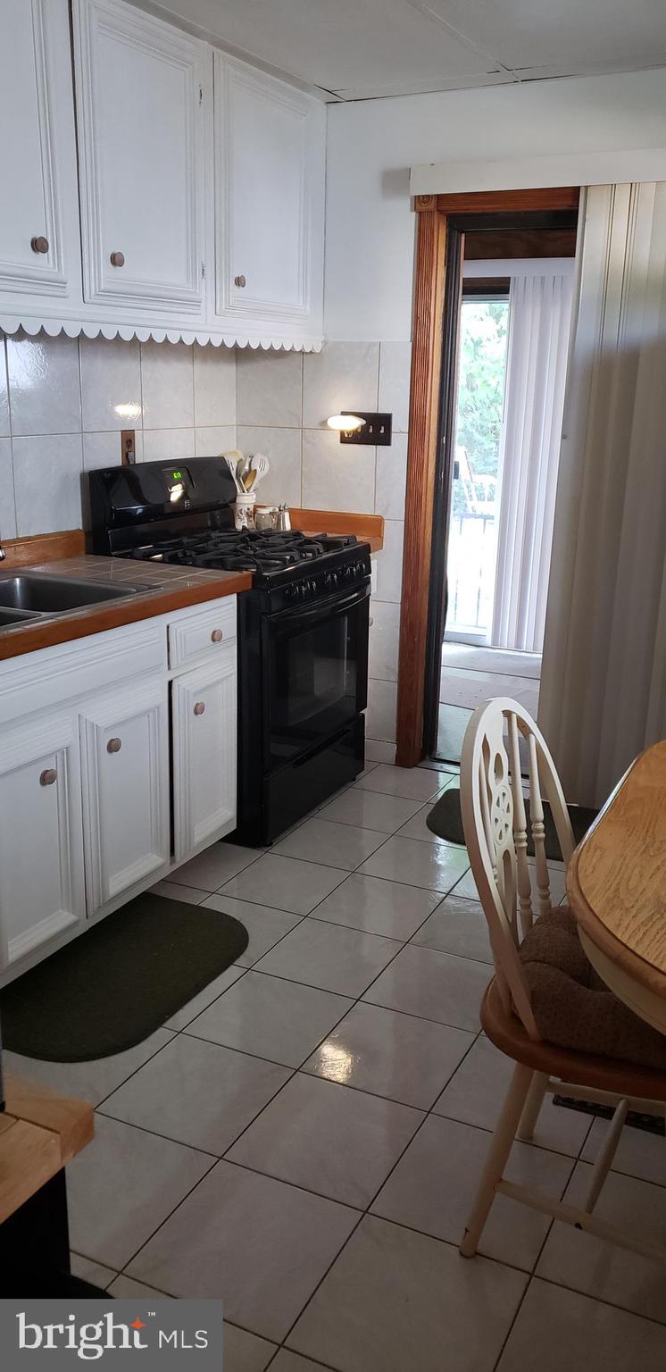 108 German Hill Road Baltimore, MD 21222 - Photo 8 of 22 Kitchen