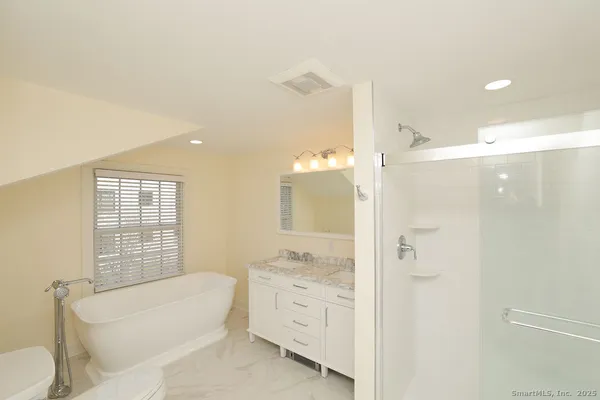 $3,500 | 792 Farmington Avenue, Unit 106, Farmington, CT 06032