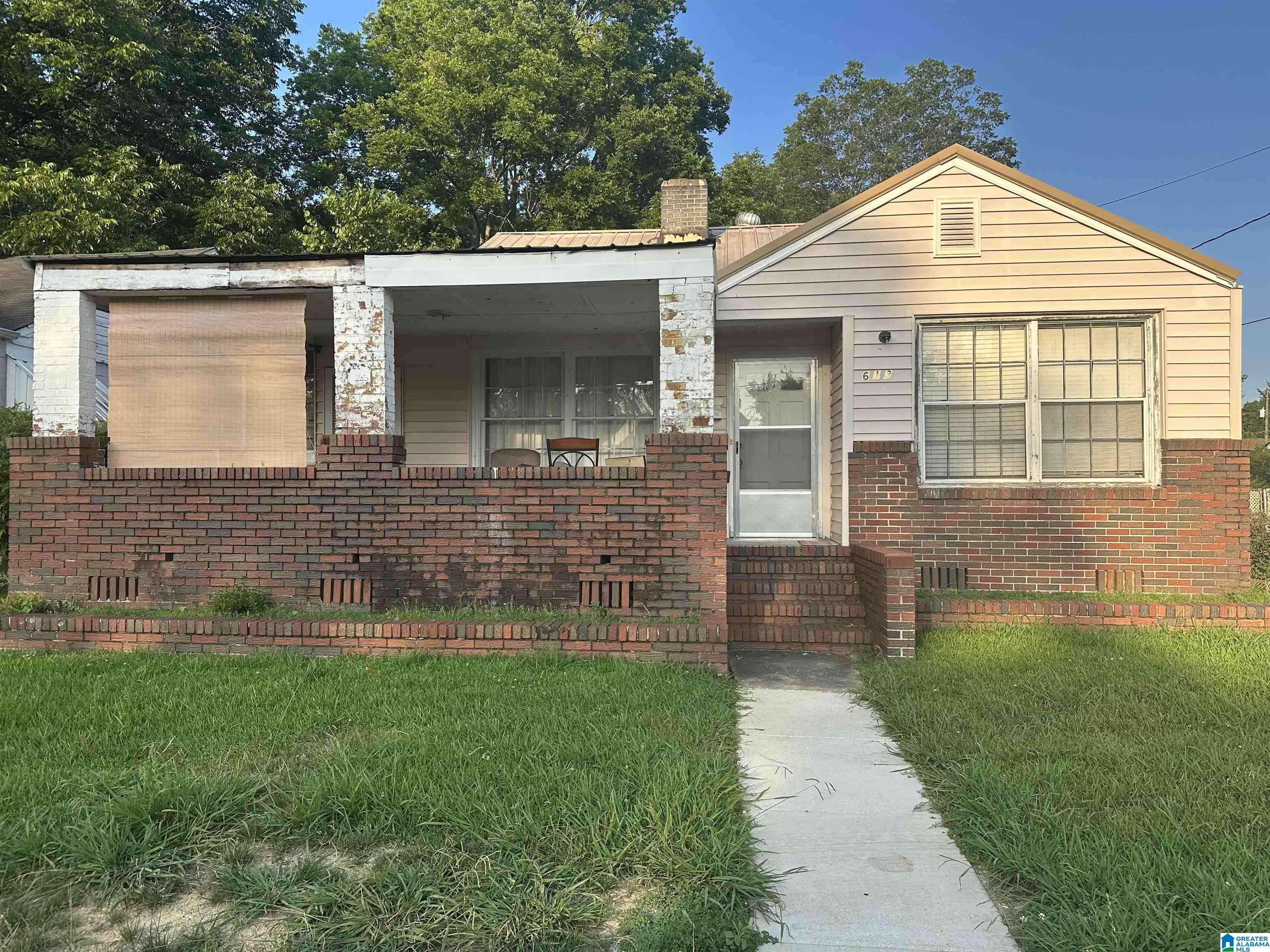 613 27th Street Southwest Birmingham, AL 35211 - Photo 1 of 2