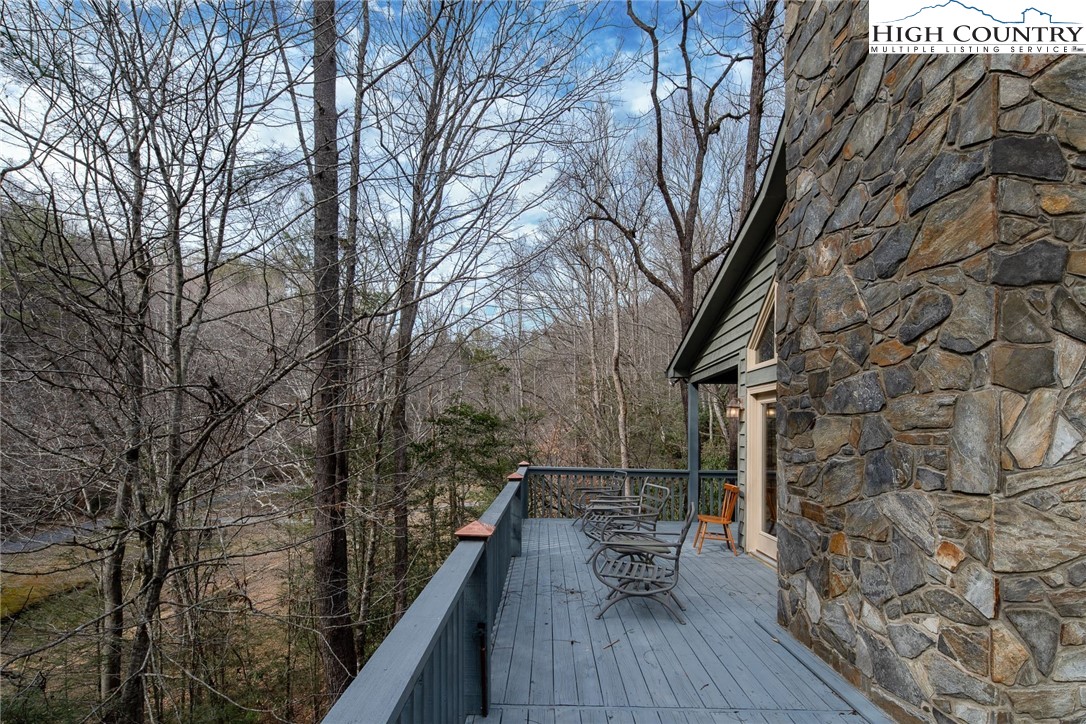 1278 Meadow Road Ferguson, NC 28624 - Photo 29 of 38 a view of balcony with wooden floor and fence