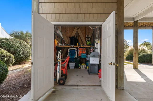$829,000 | 6 Channel Drive, Ocean Isle Beach, NC 28469
