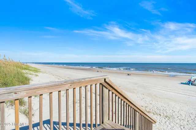 $829,000 | 6 Channel Drive, Ocean Isle Beach, NC 28469
