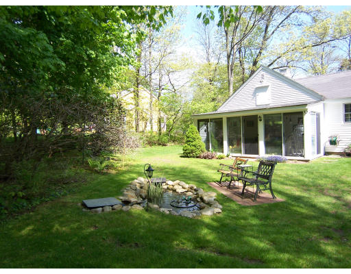 87 Ipswich Road Topsfield, MA 01983 - Photo 4 of 16 Gallery Image 4