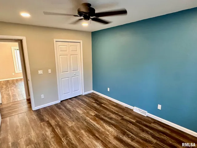 $300,000 | 111 Edlen Lane, Jacksonville, IL 62650