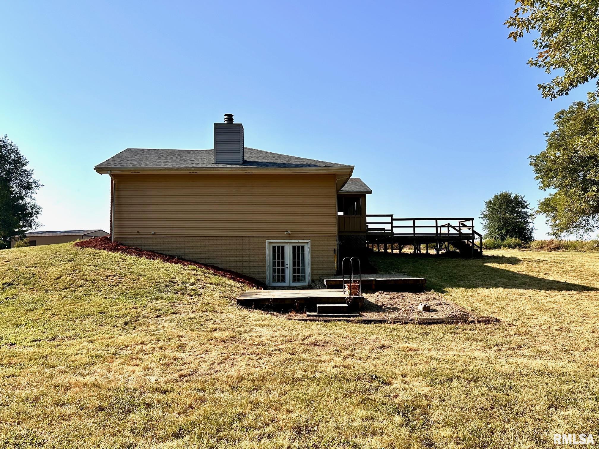 111 Edlen Lane Jacksonville, IL 62650 - Photo 39 of 45