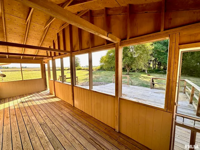 $300,000 | 111 Edlen Lane, Jacksonville, IL 62650